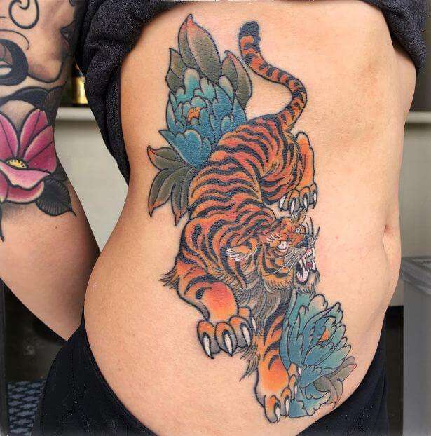 Tatuaje de tigre asustado