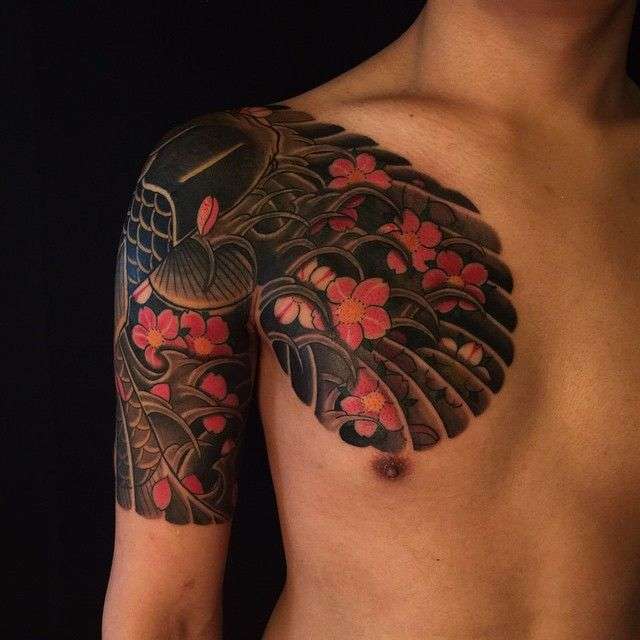 Tatuaje japonés en el hombro