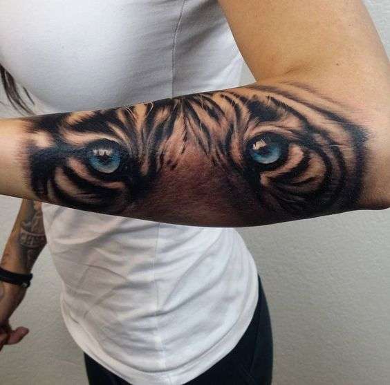 Tatuaje ojos de tigre