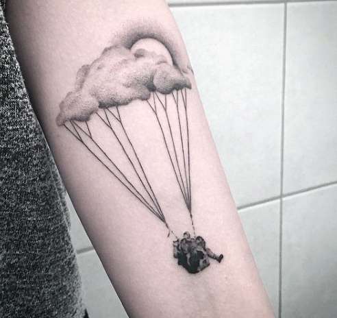 Tatuajes pequeños - paracaidista