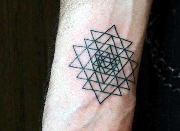 Tatuajes pequeños - figuras geométricas