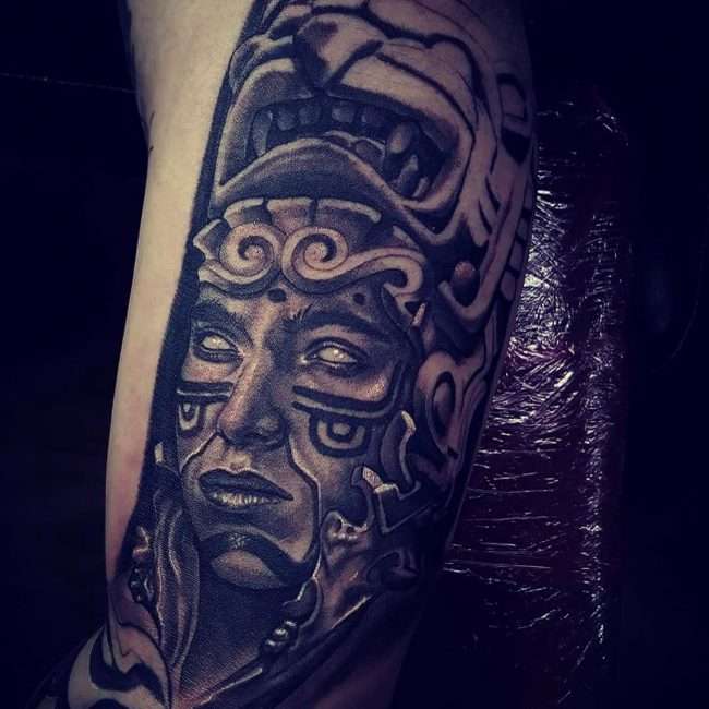 Tatuaje azteca - guerrero