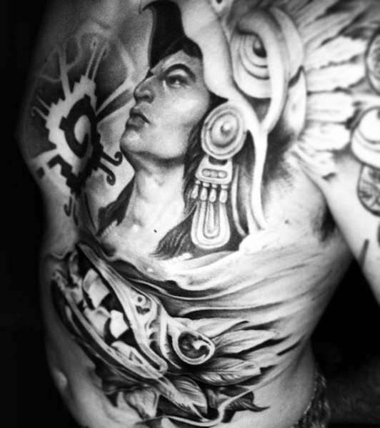Tatuaje azteca - dios de la guerra