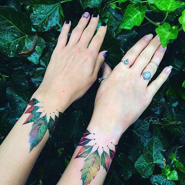 Tatuaje de mejores amigas - hojas de colores
