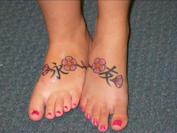 Tatuaje de mejores amigas - flor de cerezo