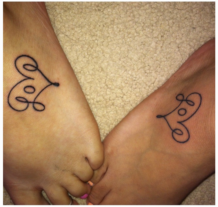 Tatuaje de mejores amigas - símbolo