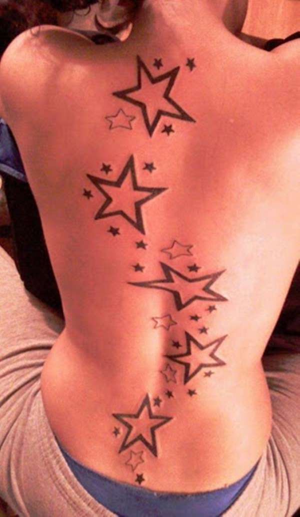 Tatuaje de estrellas grandes en la espalda