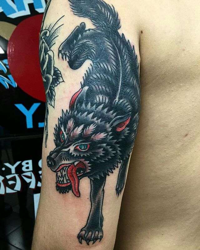 Tatuaje de lobo fiero