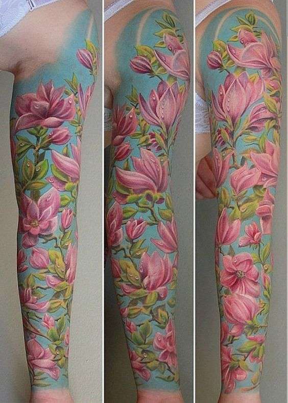 Tatuaje de flores color rosa