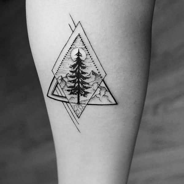 Tatuaje de árbol en rombo 