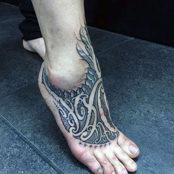 Tatuaje tribal en el pie - 2