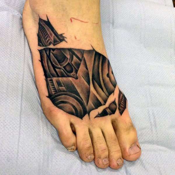 Tatuaje en el pie - mecanismo bajo la piel