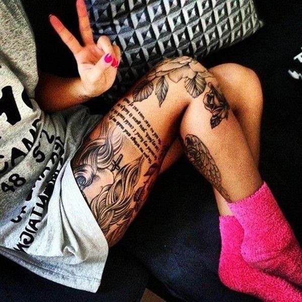 Chicas sexis tatuadas, diseño en la pierna