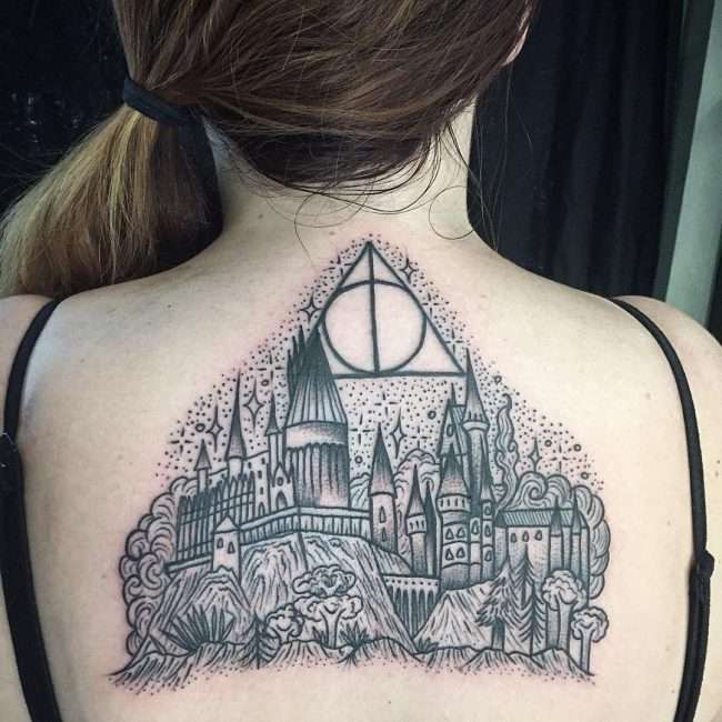 Tatuaje de Harry Potter en blanco y negro