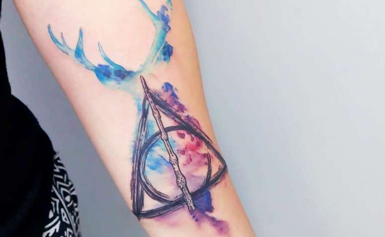Tatuaje de Harry Potter - tres reliquias de la muerte - acuarela