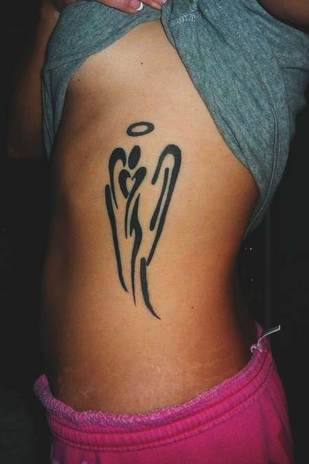 Tatuaje de ángel tribal