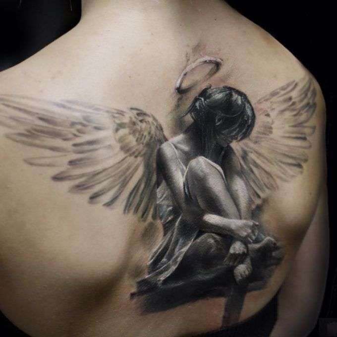 Tatuaje de una chica ángel