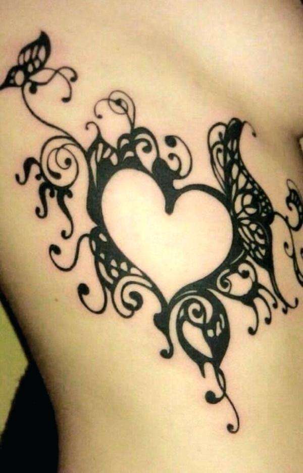 Tatuaje de corazón en negativo