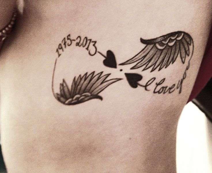Tatuaje de infinito con alas