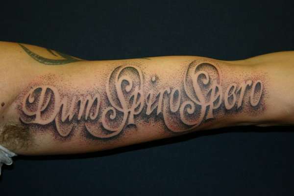 Letras para tatuajes: en negativo