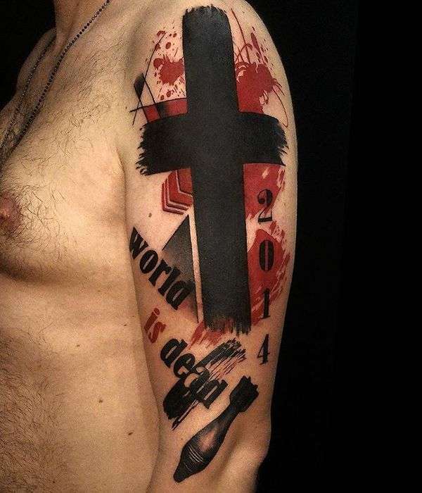 Tatuaje de cruz Trash Polka