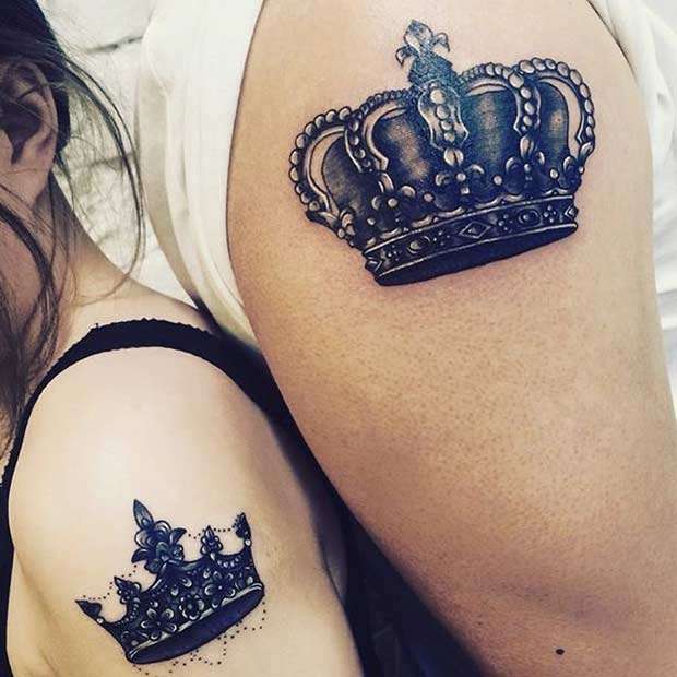 Tatuaje de coronas en pareja 3