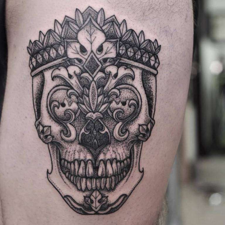 Tatuaje de calavera con corona