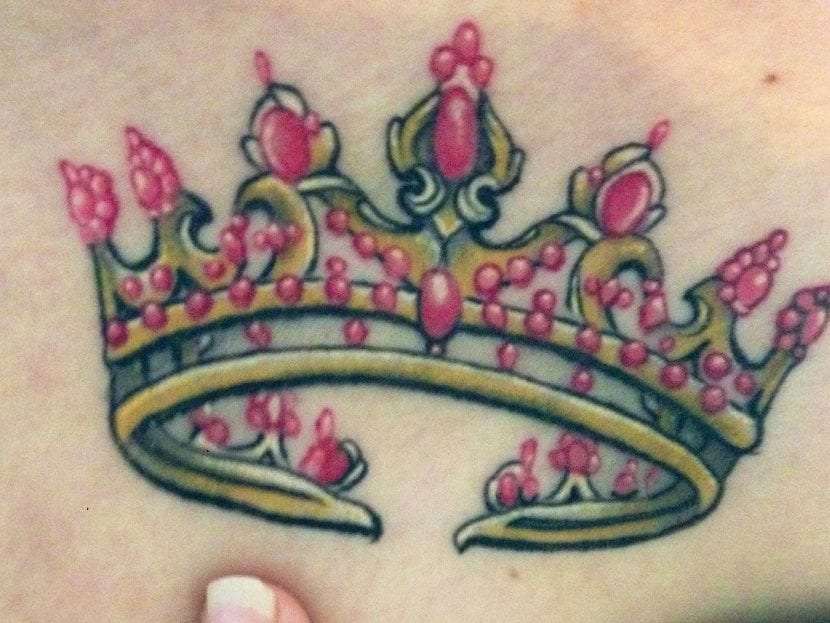 Tatuaje de corona de princesa 2