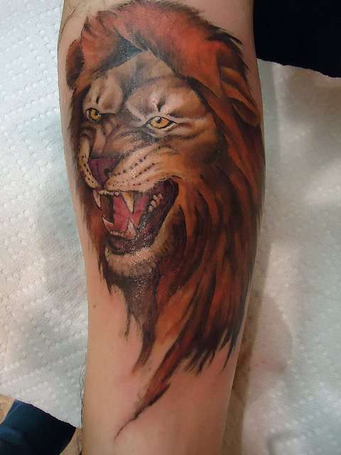 tatuaje de león