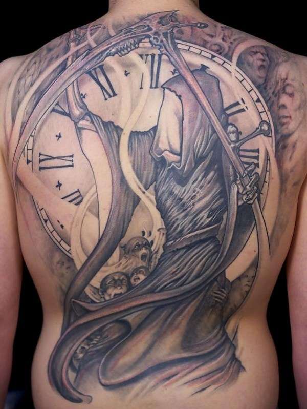 Tatuaje de reloj y la muerte
