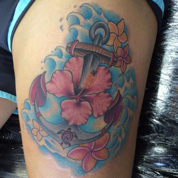 Tatuaje de ancla con flores
