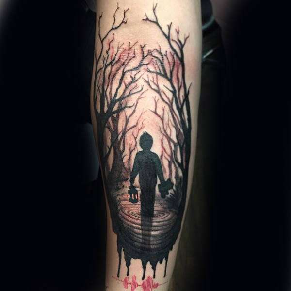 Tatuaje de bosque y chico