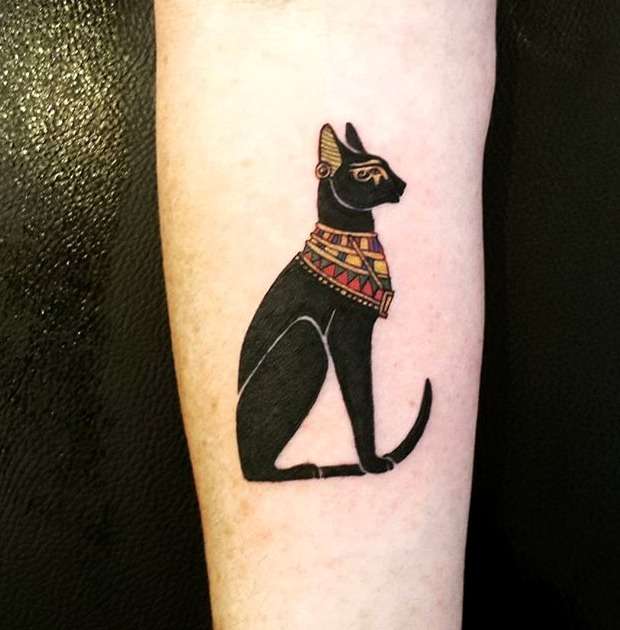 Tatuaje de gato egipcio