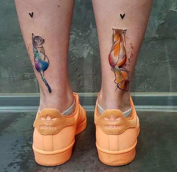 Tatuaje de gatos en colores