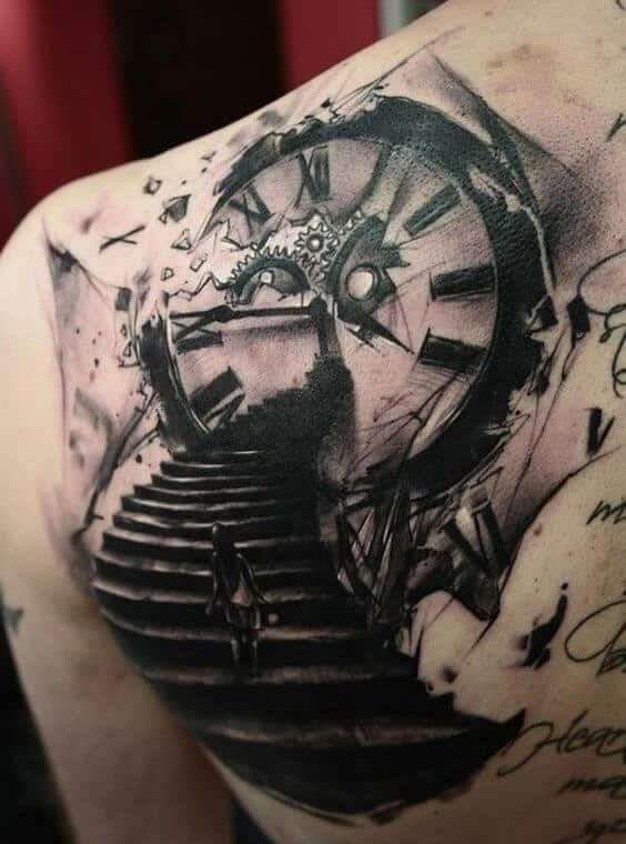 Tatuaje de reloj y escalera