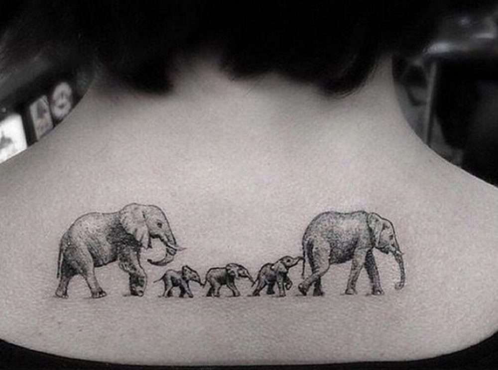 Tatuaje de familia de elefantes