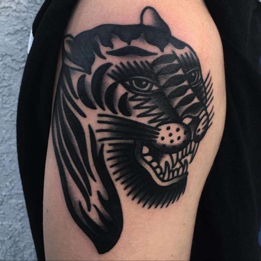 Tatuaje de tigre blackwork