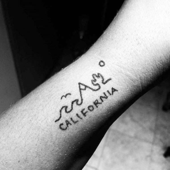 Tatuajes minimalistas: California